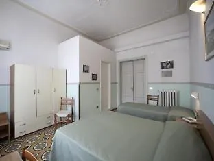 La Belle Epoque בית הארחה